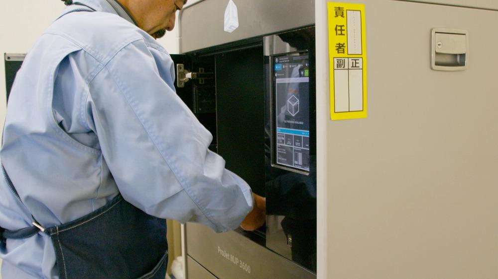 3Dプリンターの最新機種を導入