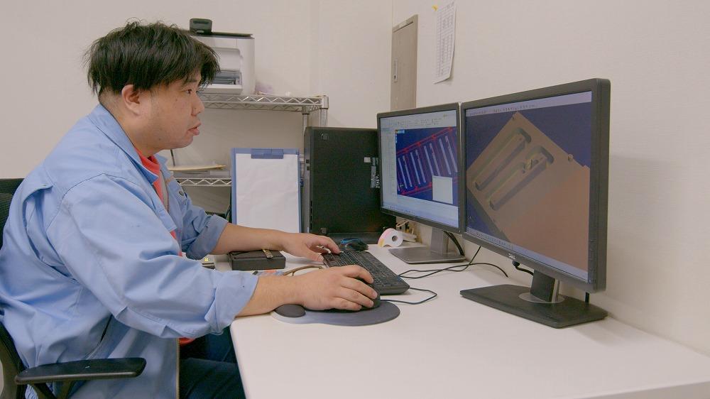 採用情報